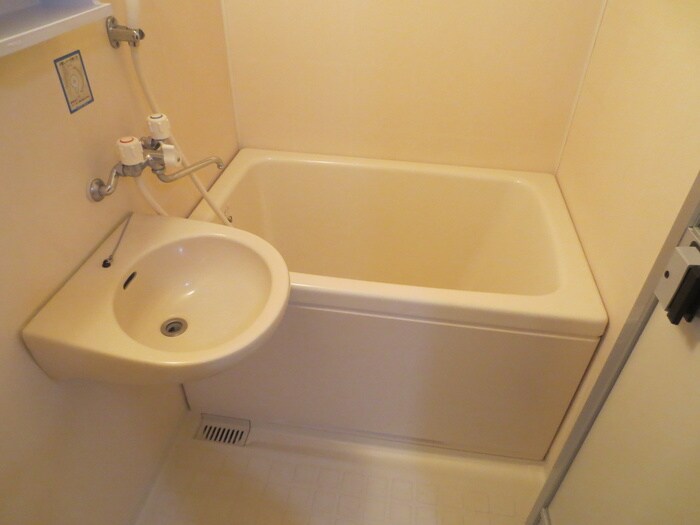 物件内観写真12　(バス／シャワールーム等)