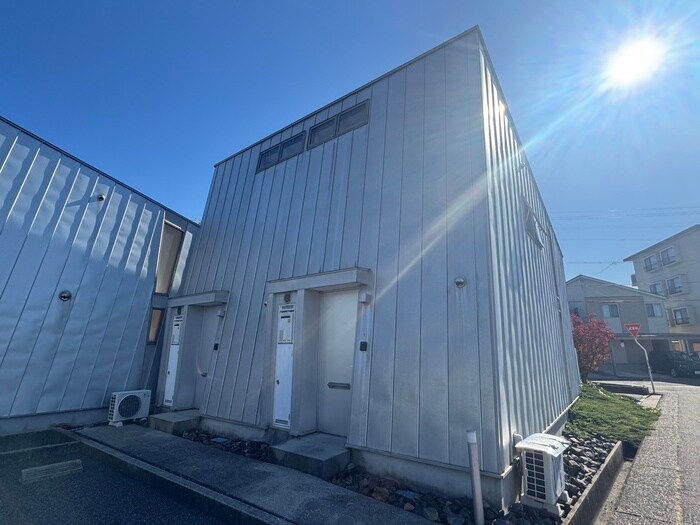 物件外観写真3　(外観写真)