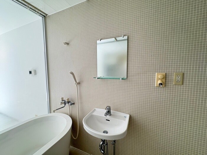 物件内観写真13　(洗面)