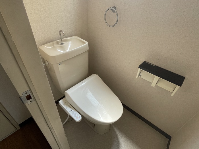 物件内観写真12　(トイレ)