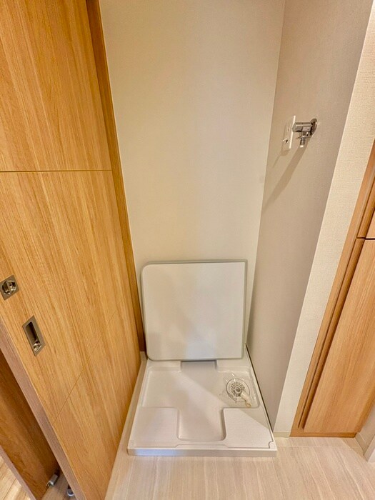 物件内観写真13　(洗濯機置場)