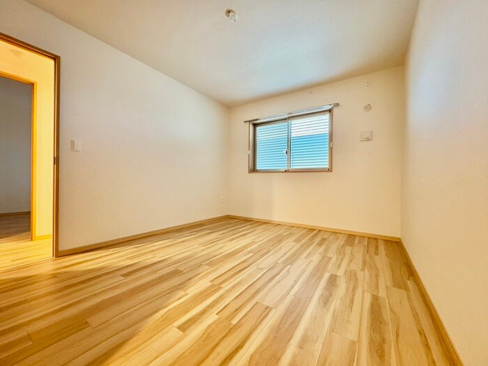 物件内観写真21　(居室)