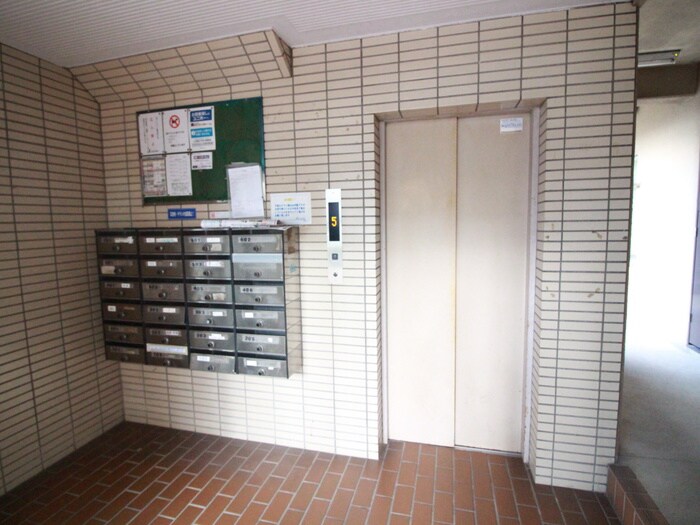 物件外観写真4　(建物設備)