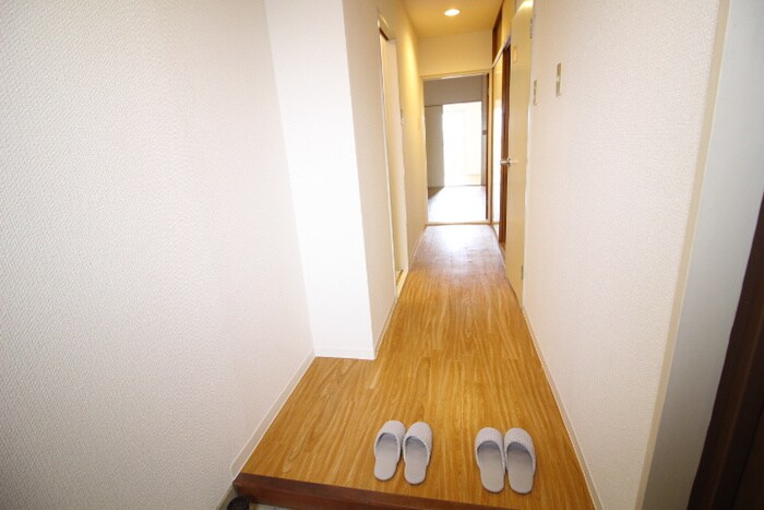 物件内観写真21　(廊下)