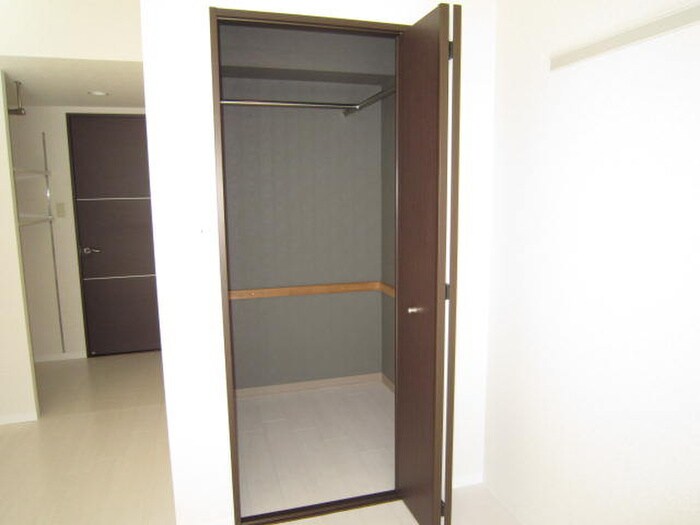 物件内観写真11　(収納)