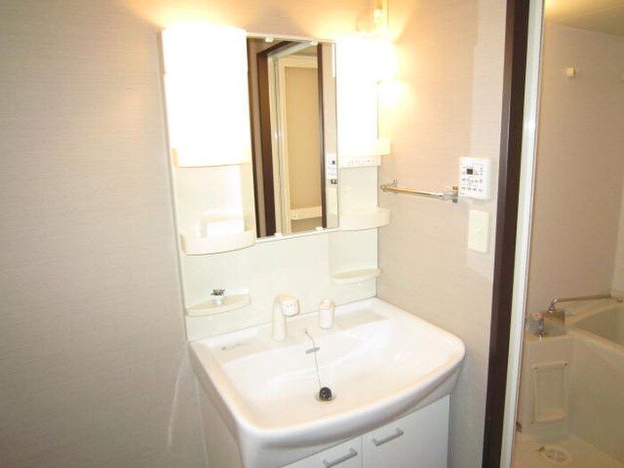 物件内観写真13　(洗面)