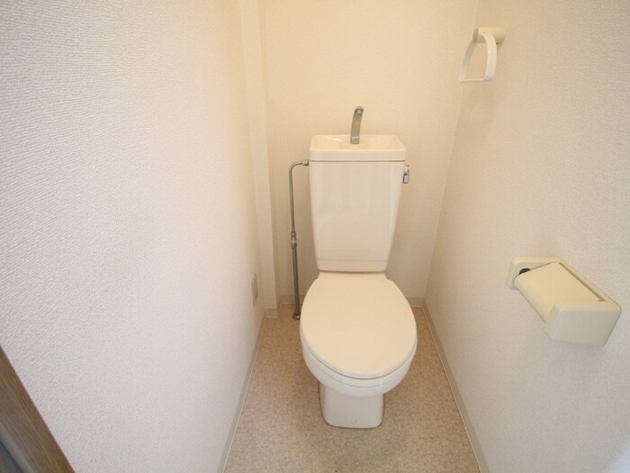 物件内観写真12　(トイレ)