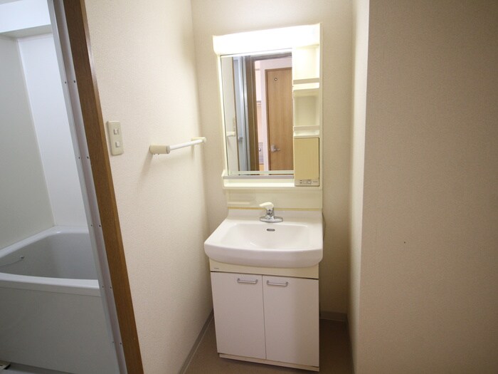 物件内観写真12　(洗面)