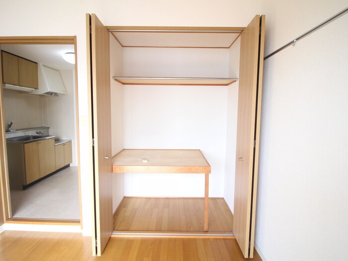 物件内観写真15　(収納)