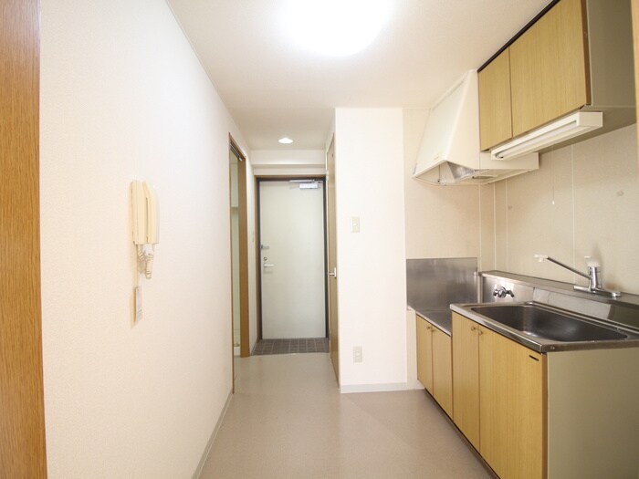 物件内観写真17　(廊下)