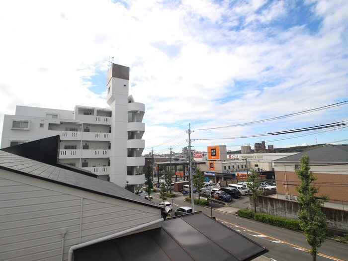 物件内観写真20　(室内からの展望)