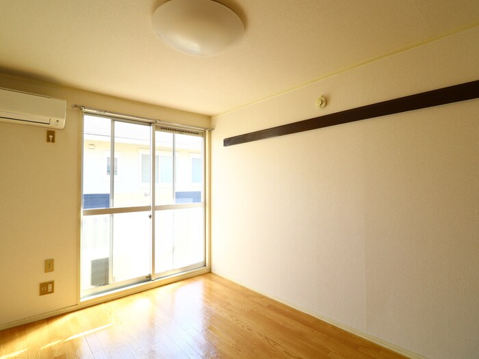 物件内観写真14　(居室)