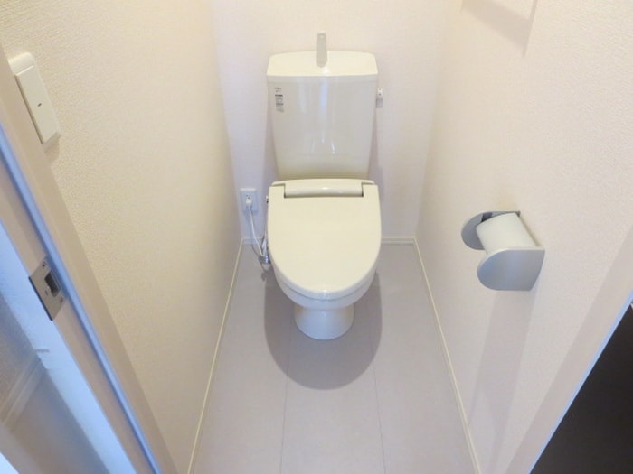 物件内観写真9　(トイレ)