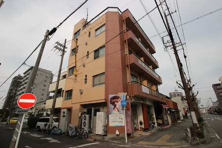 駅西ビル外観写真
