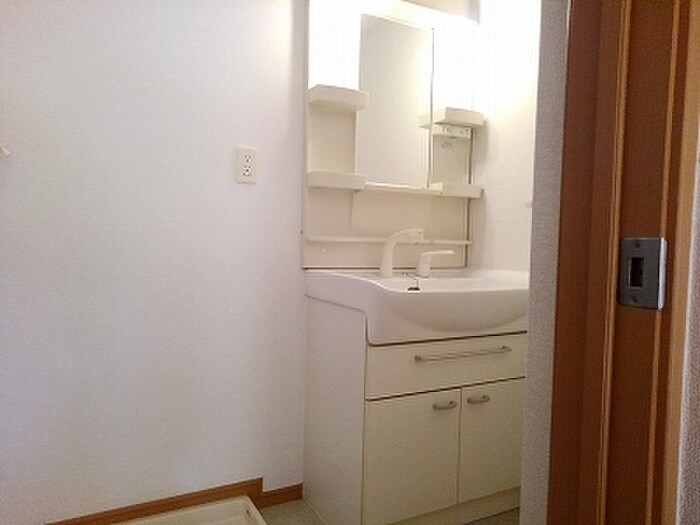 物件内観写真11　(洗面)