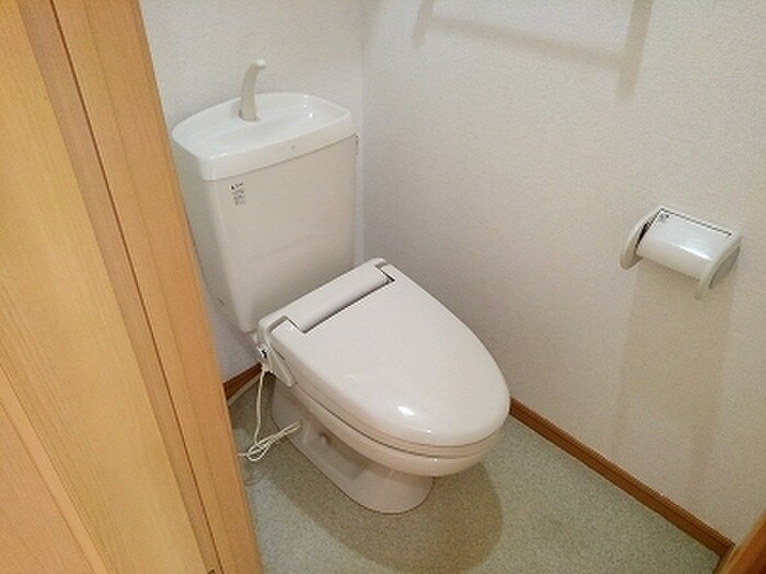 物件内観写真14　(トイレ)