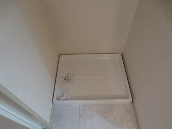 物件内観写真11　(洗濯機置場)