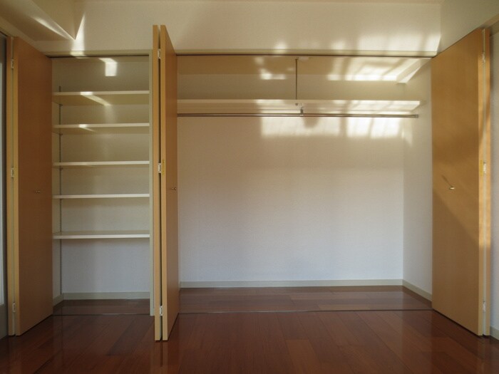 物件内観写真15　(収納)