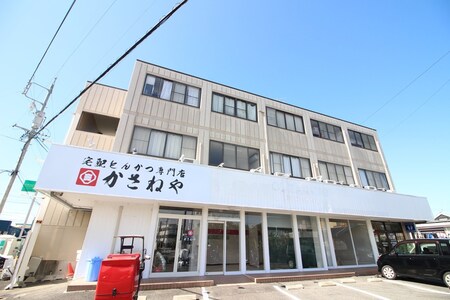 高見ビル外観写真