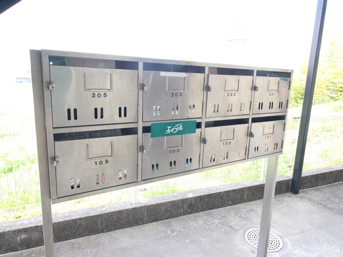 物件外観写真4　(エントランス部分)