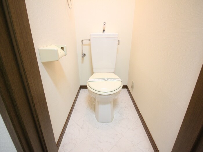 物件内観写真11　(トイレ)