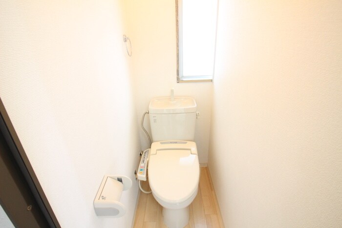 物件内観写真13　(トイレ)