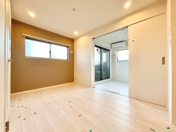 物件内観写真7　(居室)