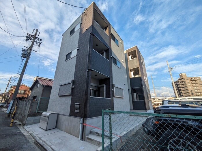 物件外観写真6　(外観写真)