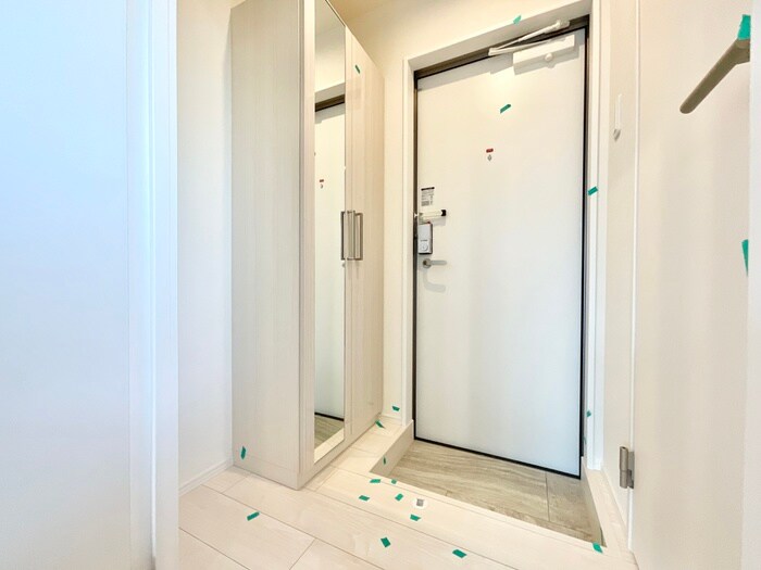 物件内観写真15　(玄関)