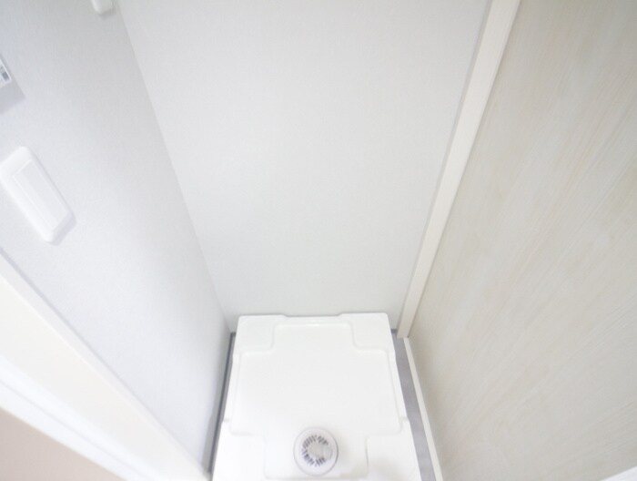 物件内観写真13　(洗濯機置場)