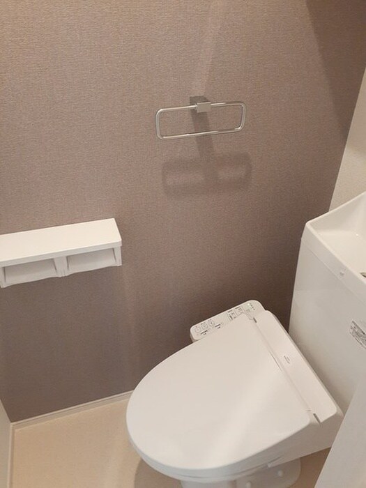 物件内観写真9　(トイレ)