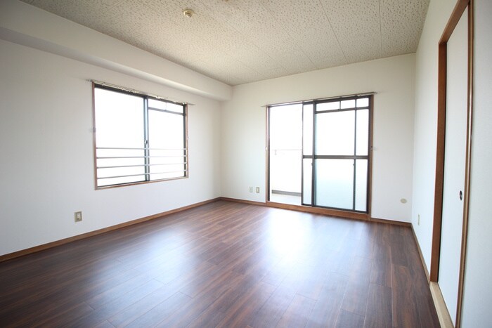 物件内観写真13　(居室)