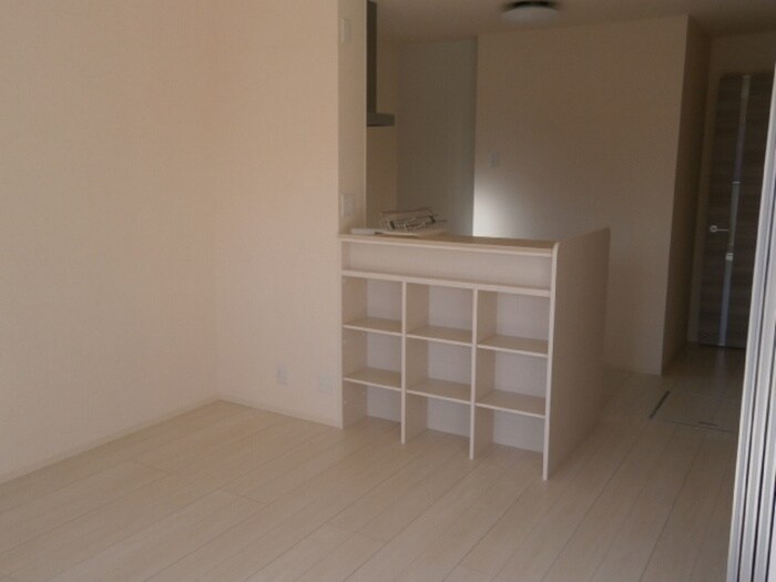 物件内観写真2　(居室)