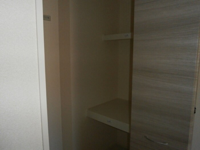 物件内観写真14　(収納)