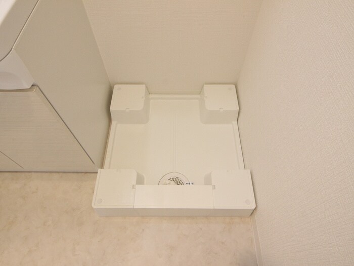 物件内観写真14　(洗濯機置場)