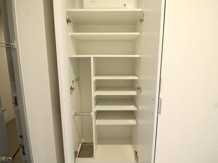 物件内観写真19　(靴箱)