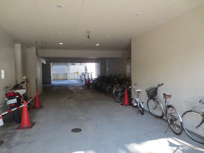 物件外観写真6　(駐輪場)