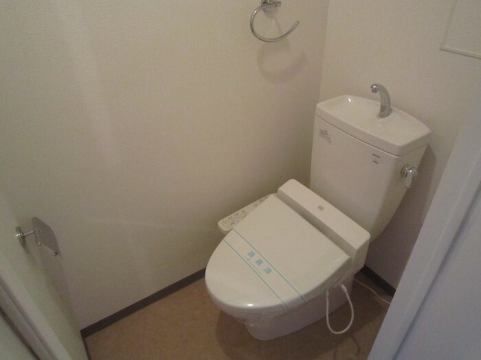 物件内観写真11　(トイレ)