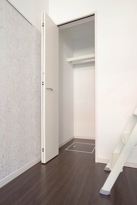 物件内観写真11　(収納)