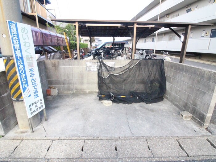 物件外観写真4　(建物設備)