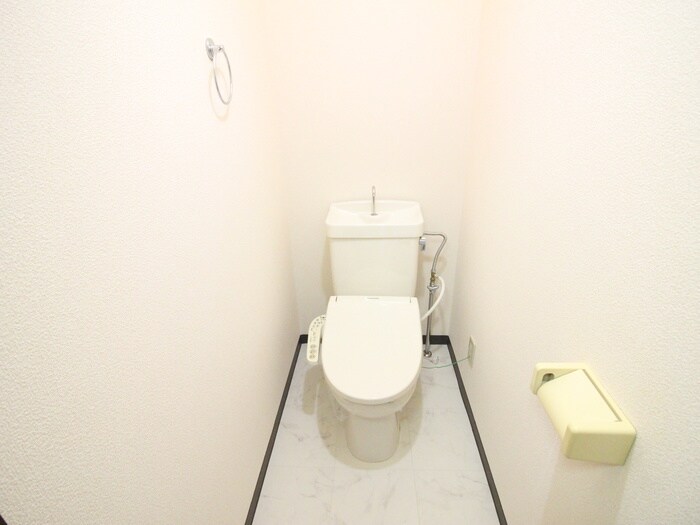 物件内観写真11　(トイレ)