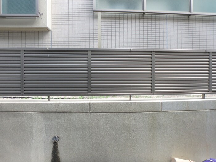 物件内観写真16　(室内からの展望)