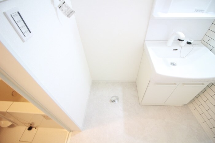 物件内観写真12　(洗濯機置場)