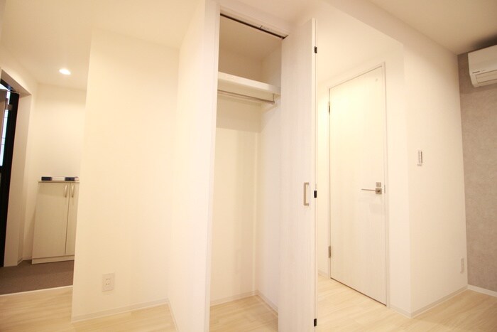 物件内観写真16　(収納)