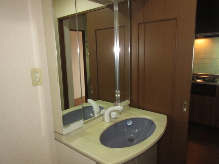 物件内観写真10　(洗面)