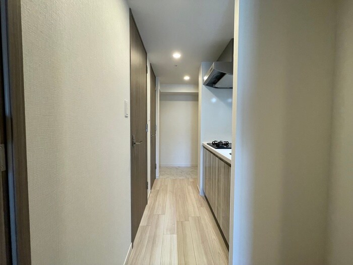 物件内観写真16　(廊下)