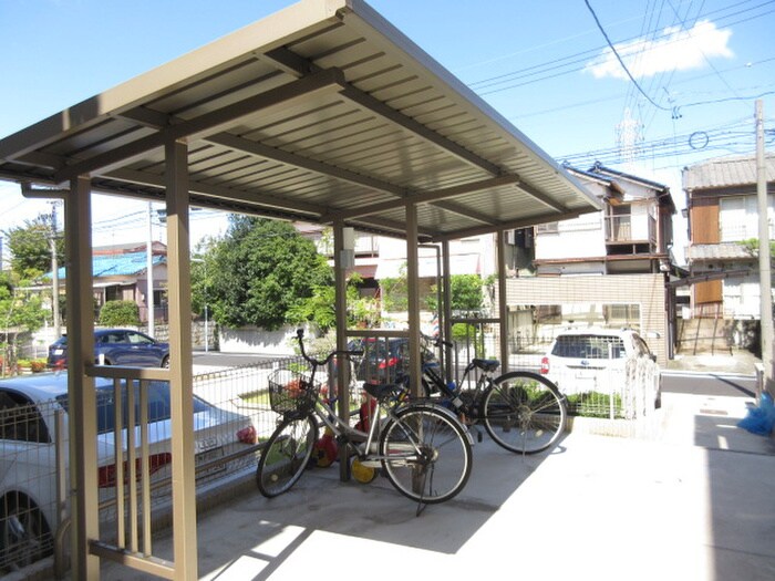 物件外観写真4　(駐輪場)