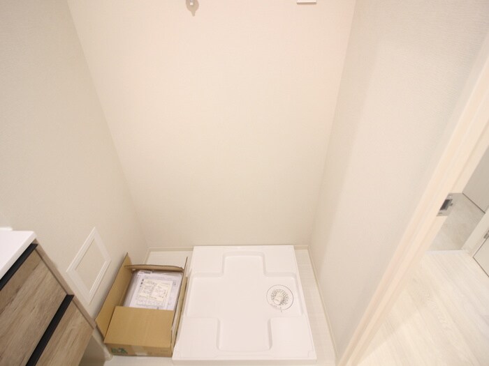 物件内観写真13　(洗濯機置場)