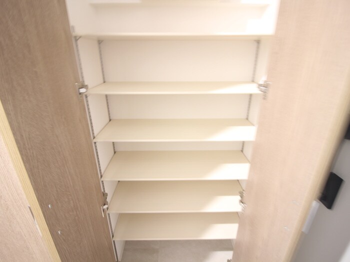 物件内観写真18　(靴箱)
