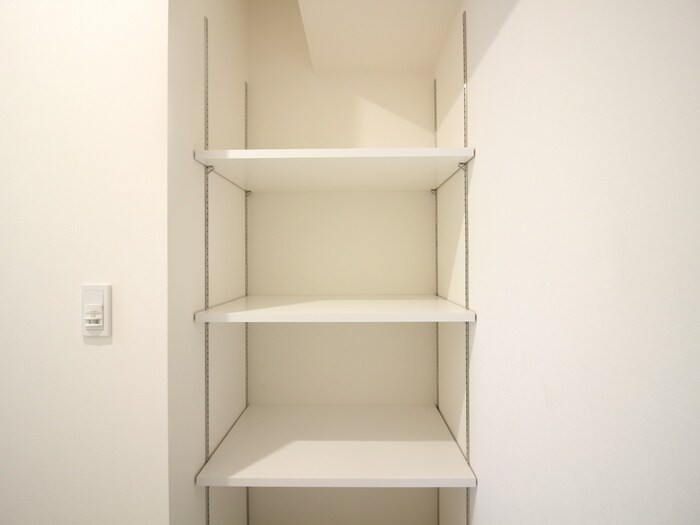 物件内観写真20　(収納)